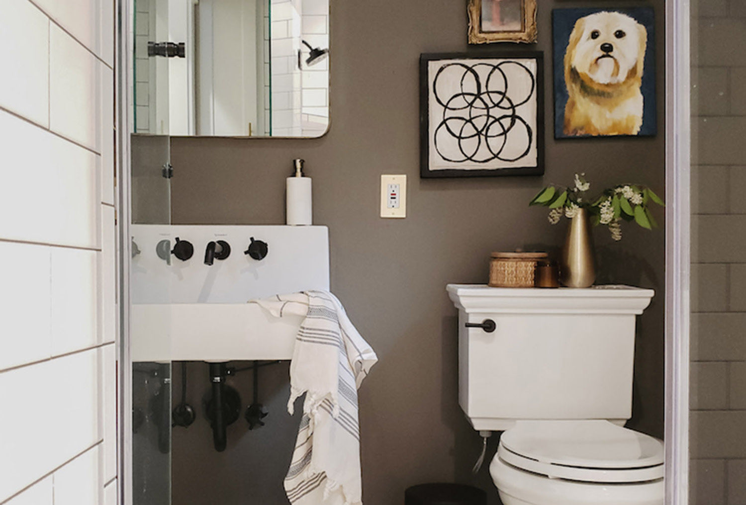 Affordable Bathroom Decor Tips