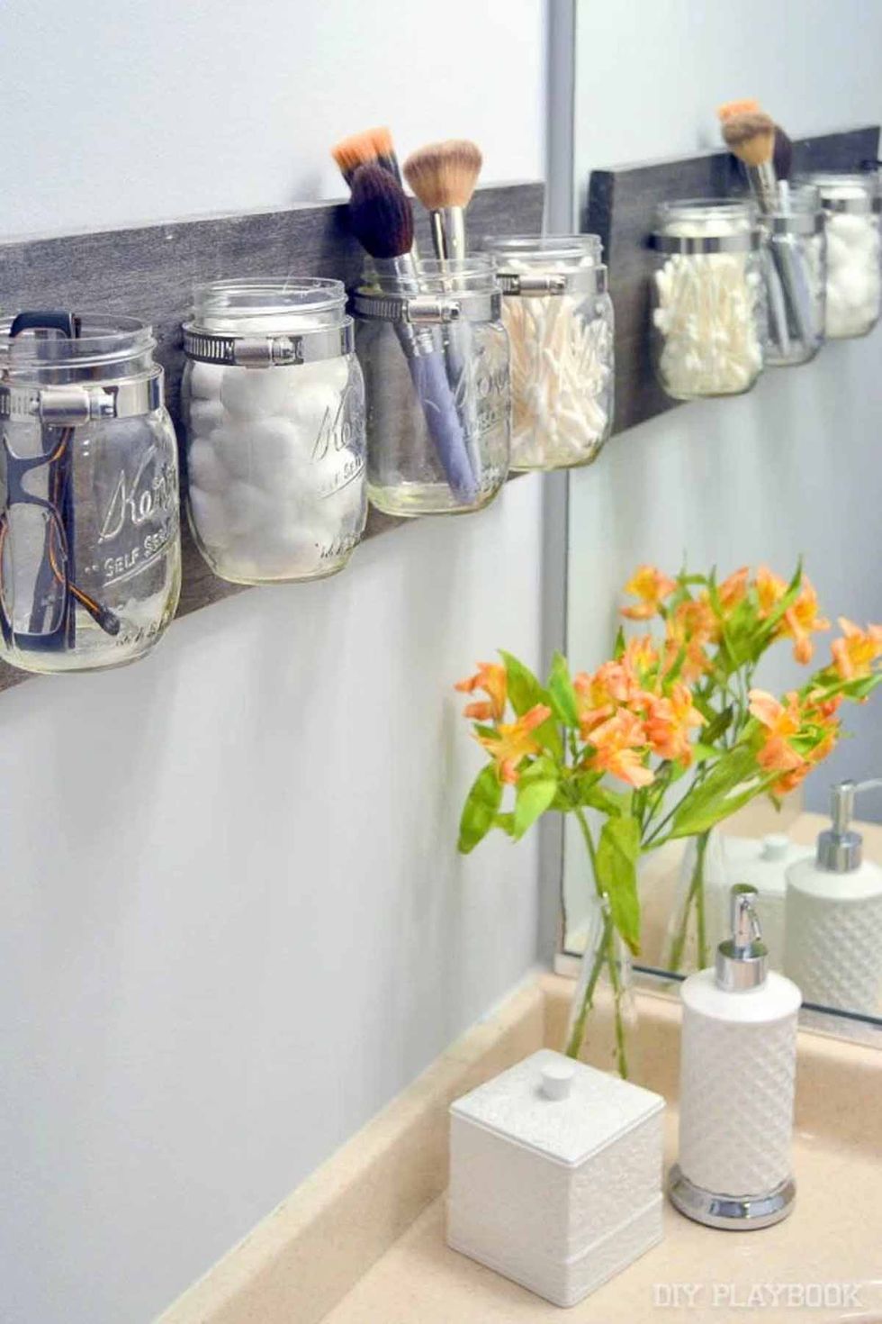 Bathroom Organization Hacks: Transform Your Space Effortlessly