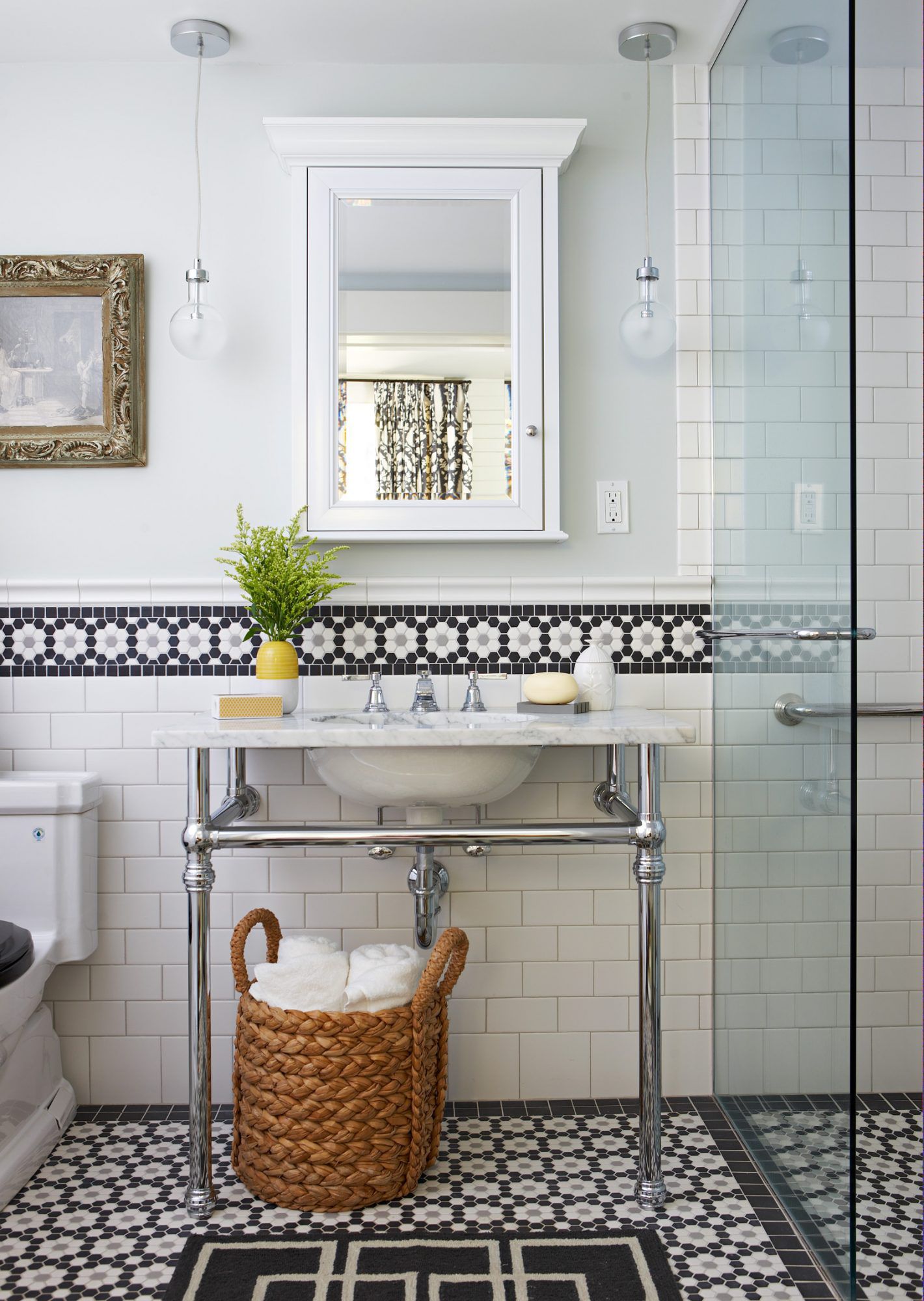 Small Bathroom Decor Ideas: Transform Your Space with Style